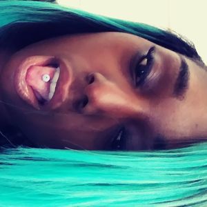 Meet your Posher, April